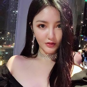 Meet your Posher, Ivy